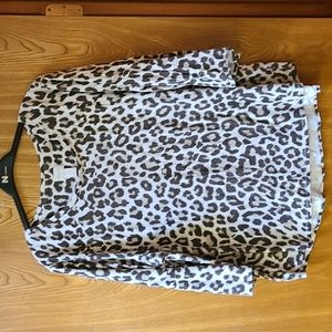 Chicos zrnergy Size 4 t-thirt.